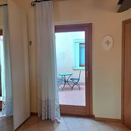 Lotus, Con Soppalco A Apartamento Caprino Veronese