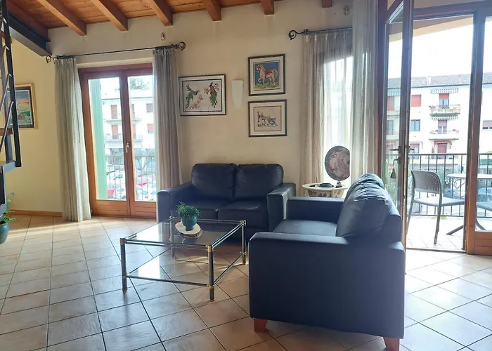 Апартаменты Lotus, Con Soppalco A Каприно-Веронезе