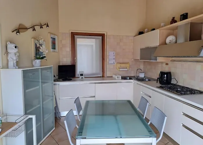 Lotus, Con Soppalco A Apartment Caprino Veronese